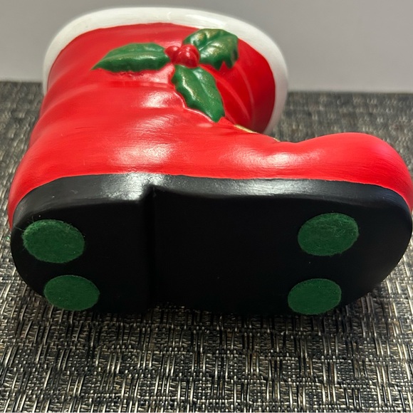 Vintage Santa Ceramic Boot Signed With Holly Vase Planter Holiday Decor 1982 - Picture 9 of 10